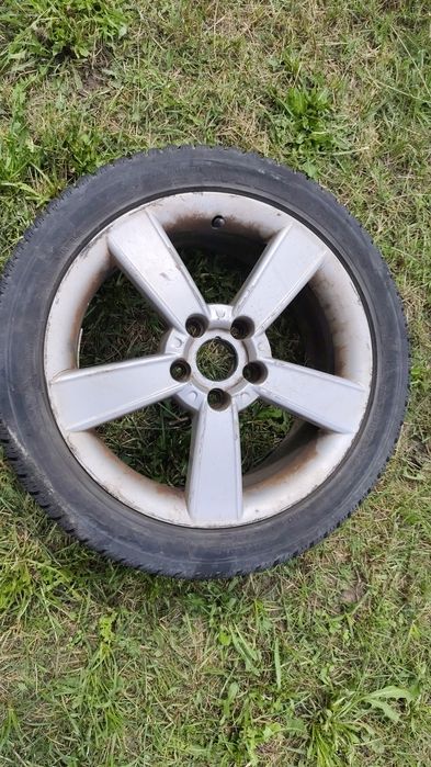 Koła aluminiowe z oponami zimowymi R17 Seat VAG 5x112