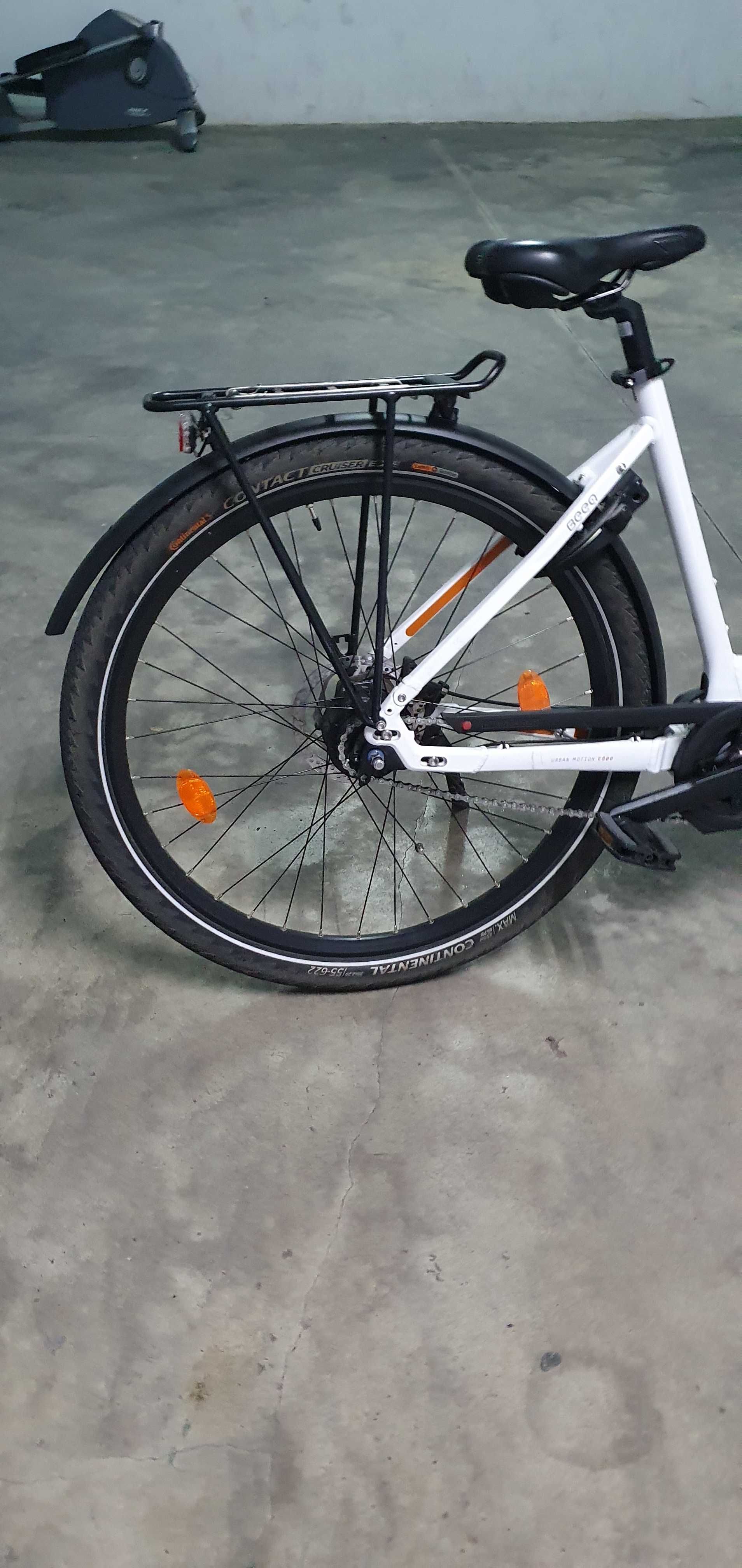 Bicicleta eléctrica urbana BEEQ E800 Urban Motion em excelente estado