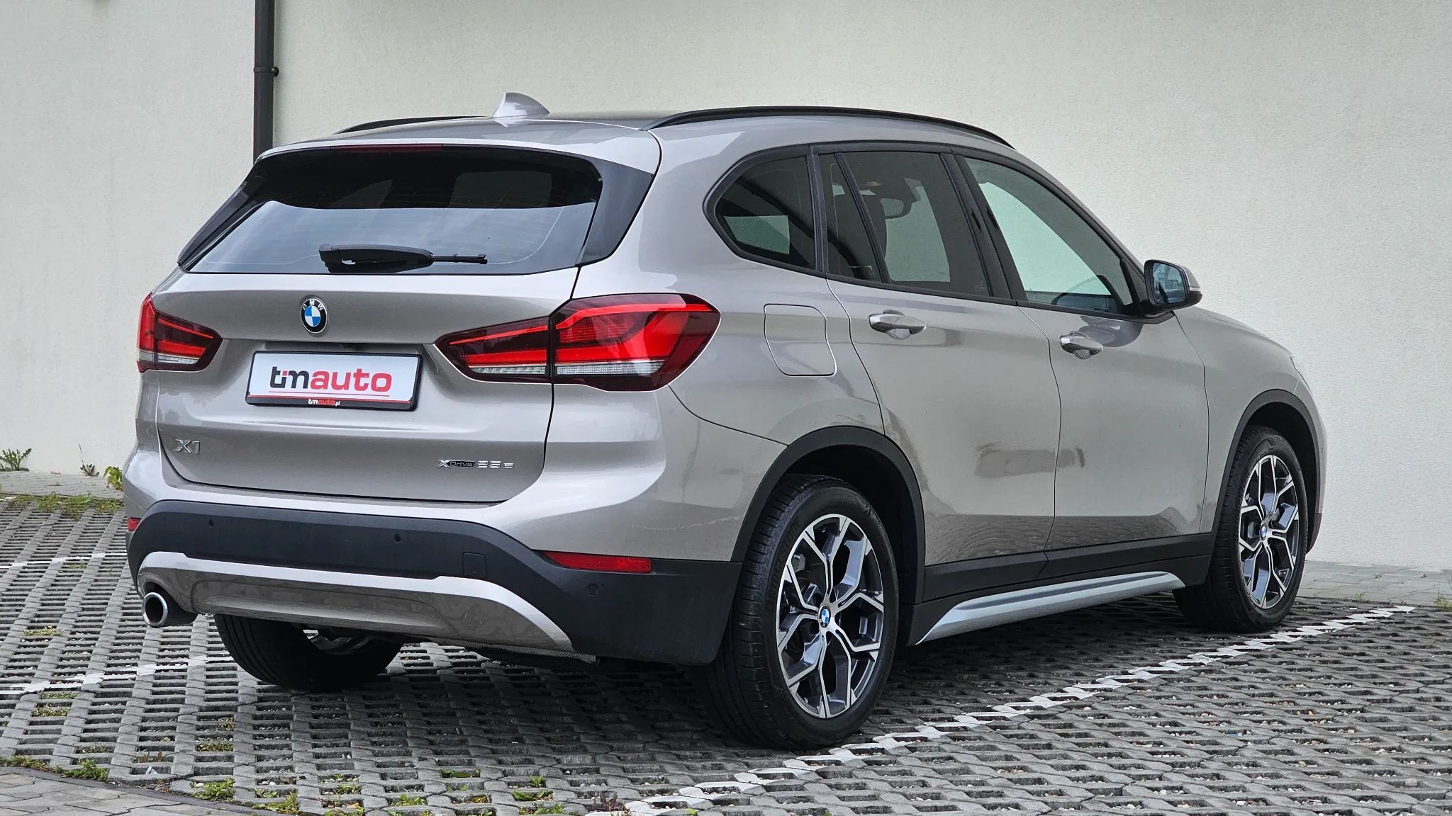 BMW X1 220 km, 4x4, AUTOMAT, X-LINE, I właściciel, Stan bardzo dobry