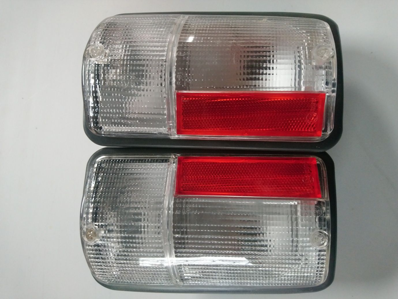 Lampy tylne fiat 126 p białe