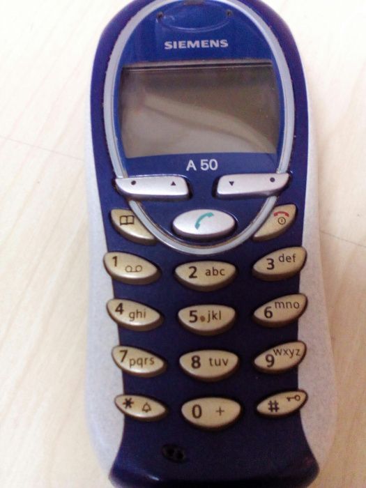 Telemóvel Siemens A50.