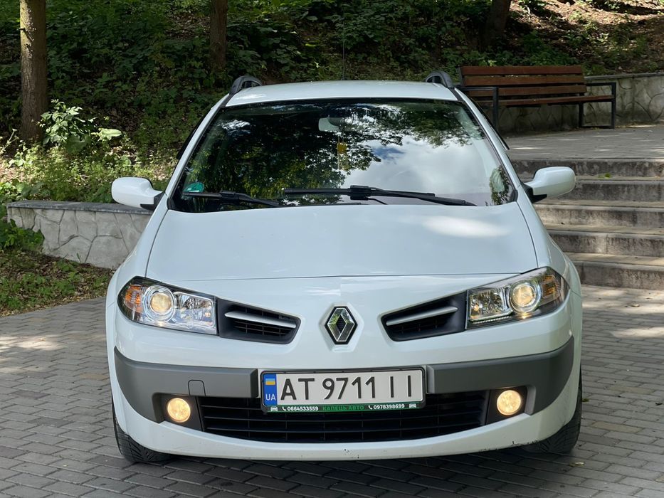 Автомобіль Рено меган