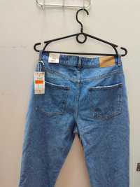 Продам жіночі джинси МОМ