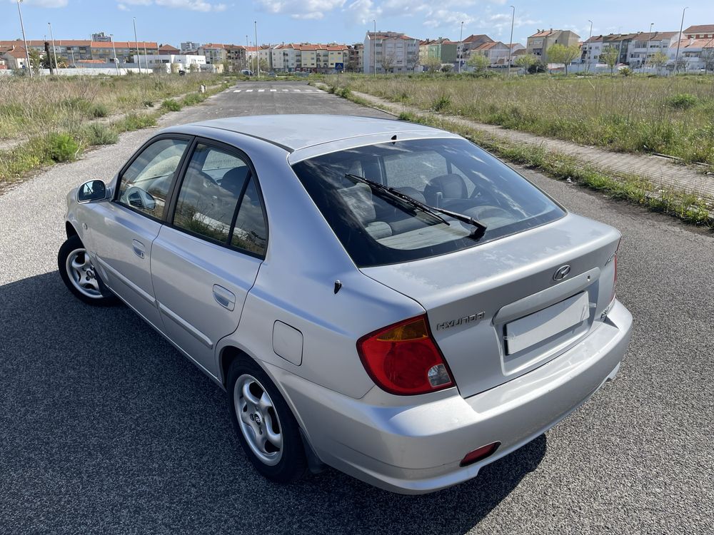 Hyundai accent 1.3i 2005