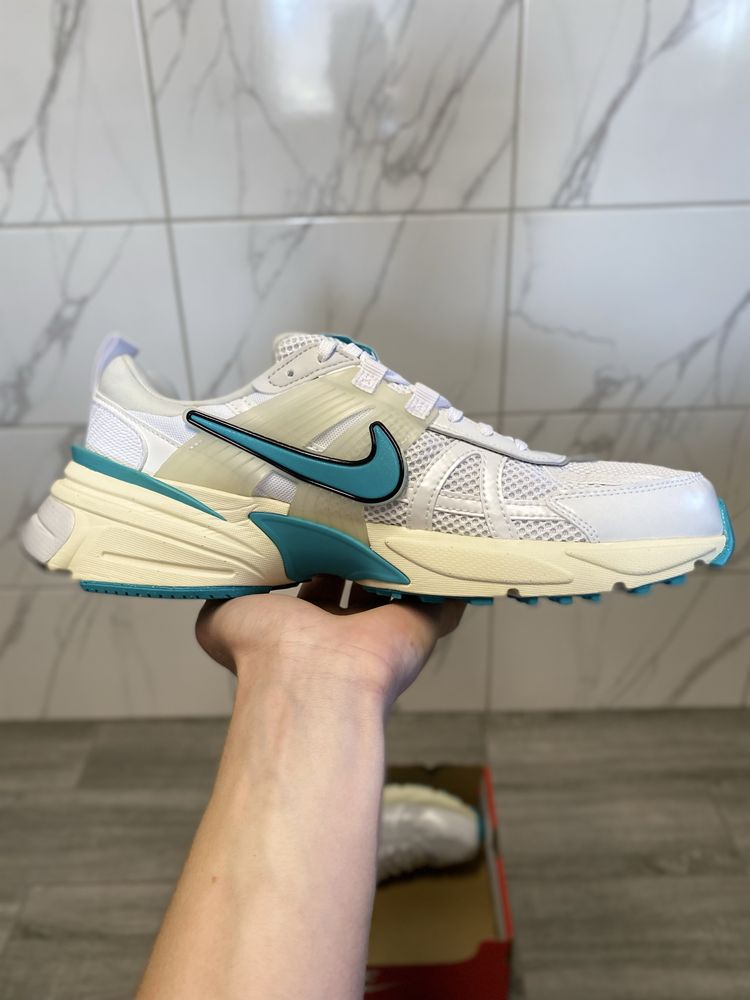 Кросівки Nike V2K Run, 44,5 Оригінал