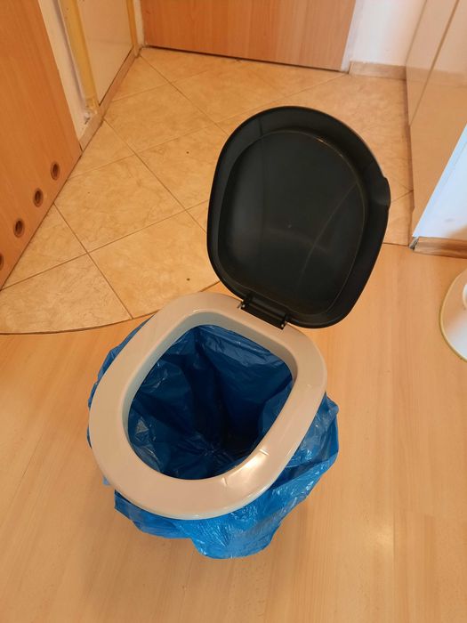 Tron awaryjny - toaleta turystyczna - portable WC