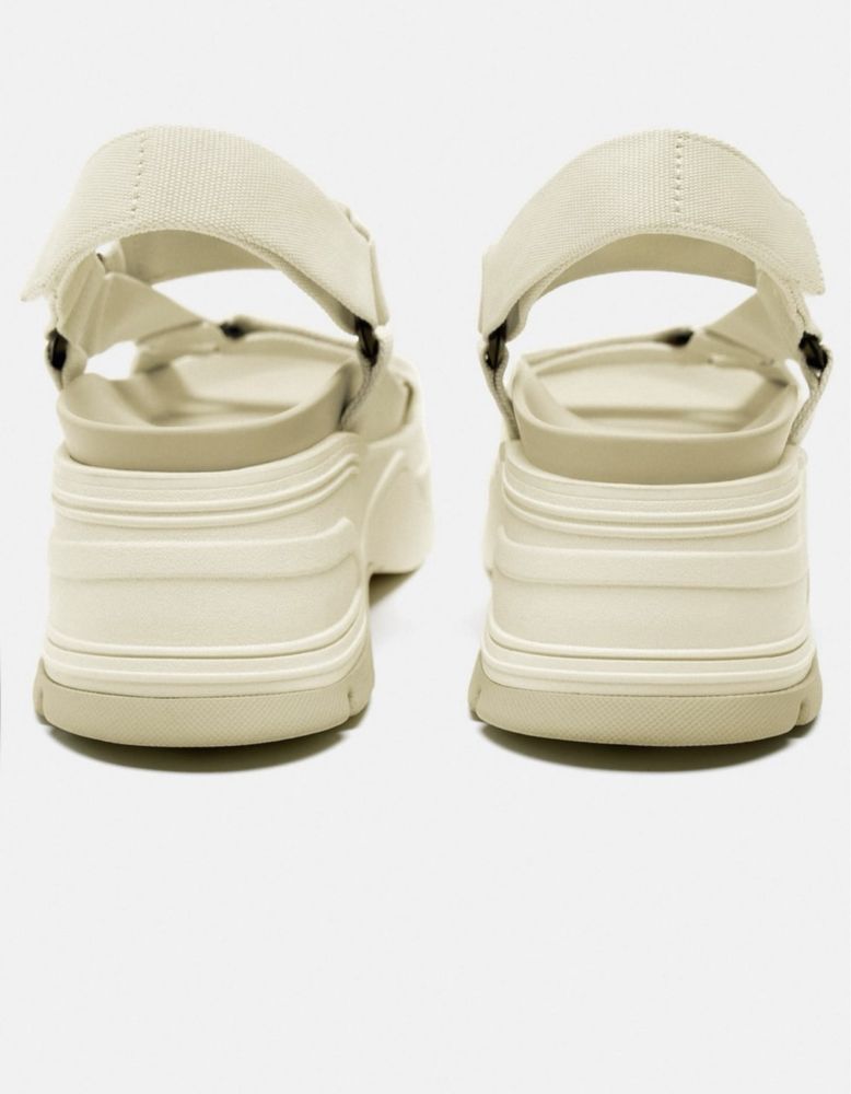 Жіночі спортивні босоніжки Zara з дефектом. Розмір 40