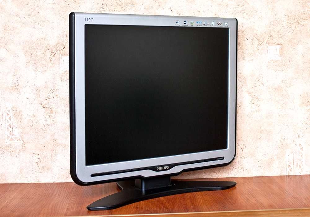 Монитор Philips 190C8 19" (VGA/DVI) под РЕМОНТ (мигает, не включается)