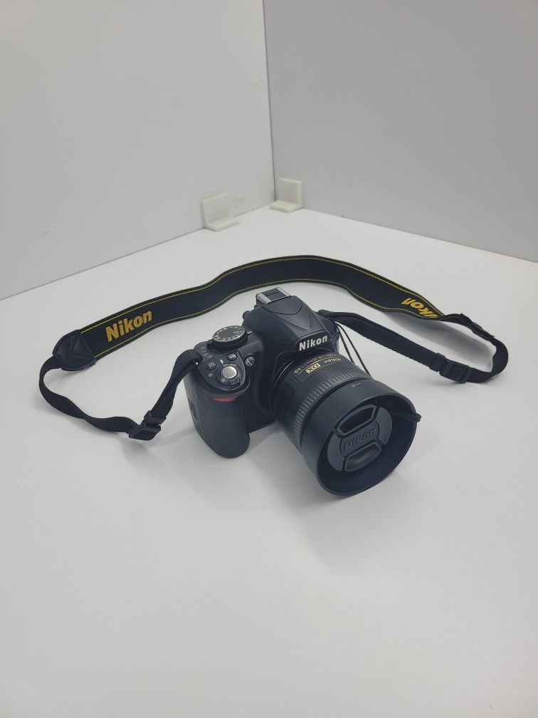Зеркальный фотоапарат, Nikon D3100, блок 2 АКБ,  NIKON AF-S  DX 35 mm