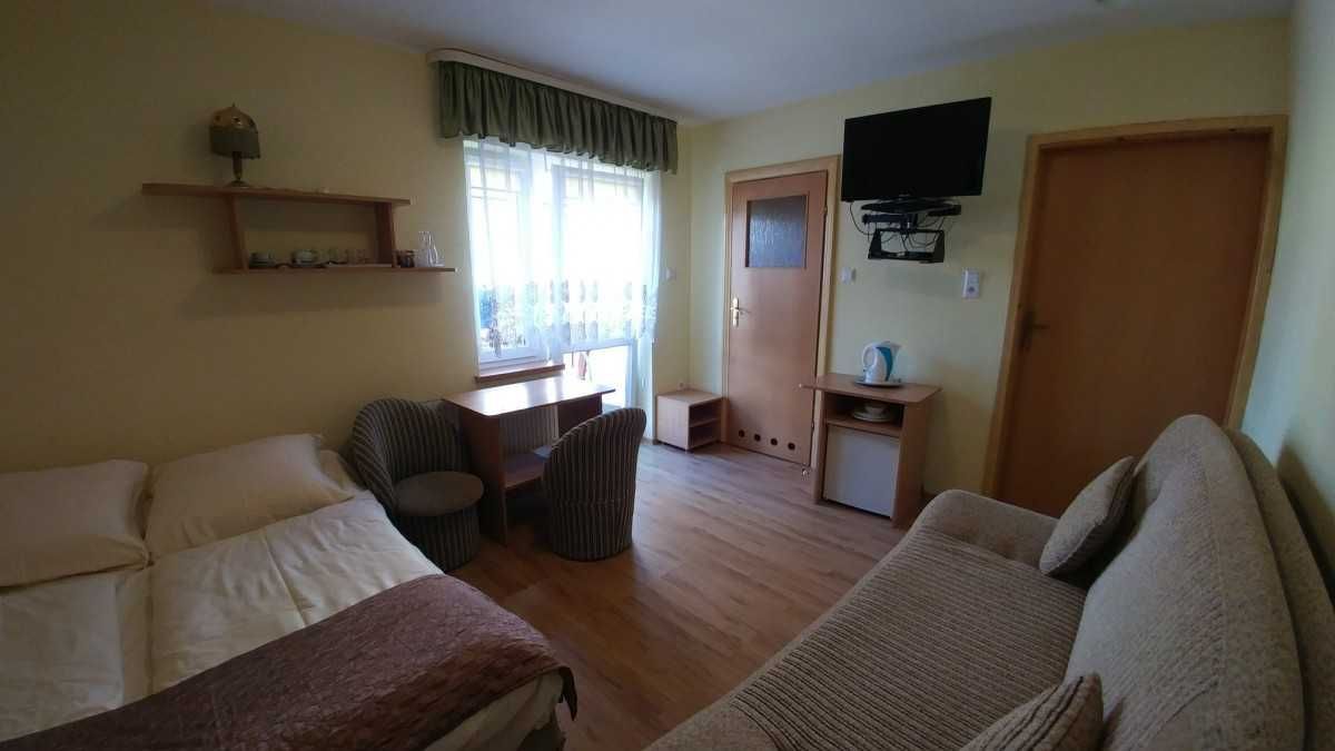 Darłowo, Darłówko, pokoje, noclegi, wczasy parking gratis, KONTAKT tel