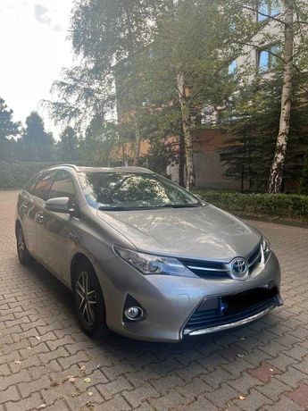 Toyota Auris 1.8 kombi Hybrid Automatik