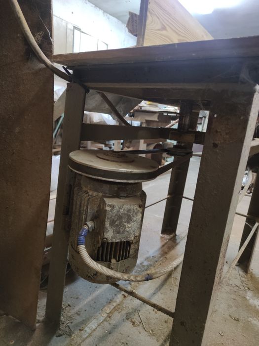 Фрезерний станок