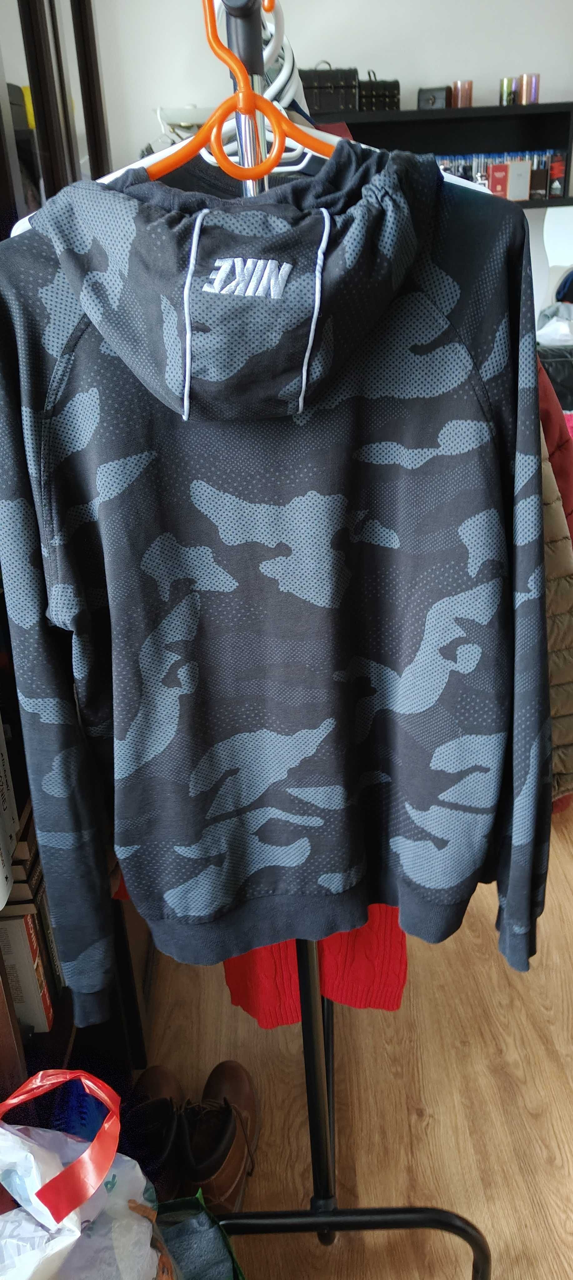 Nike bluza z kapturem oryginalna.