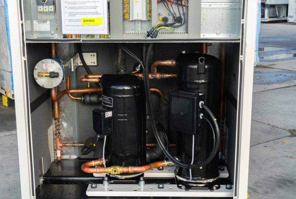 Чіллер CLIVET WSAT XEE 402 101 кВт. 2025 р. Новий.