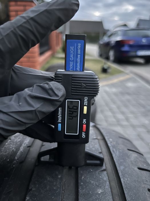 19 5x105 235/35/19 Rial