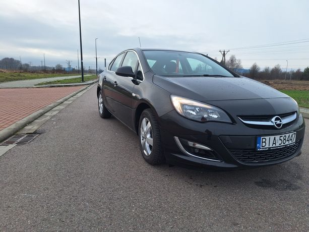 Opel Astra sedan 1.7 CDTI Isuzu bardzo bogate wyposażenie zamiana