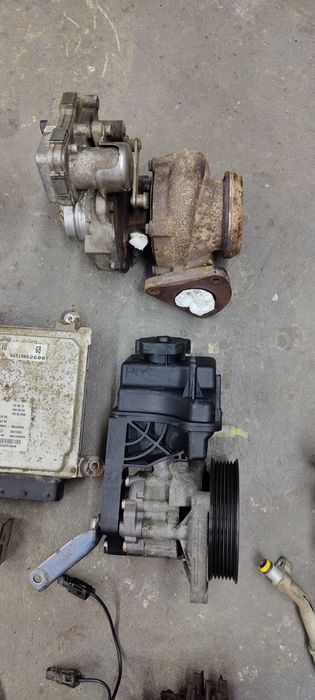 Mercedes sprinter 906,Vito.OM651 2.2.навісне двигуна