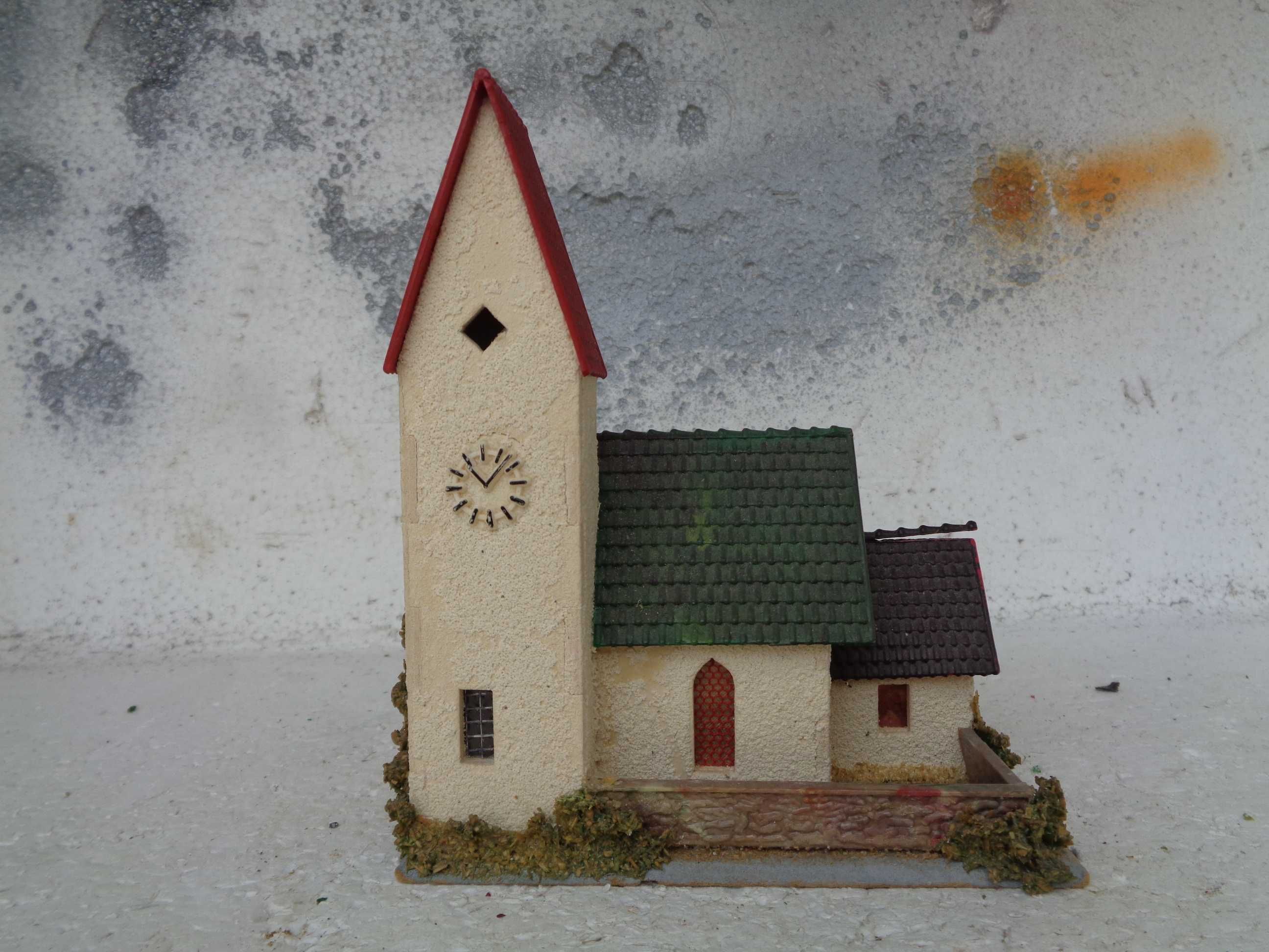 1:87 Faller - pequena igreja