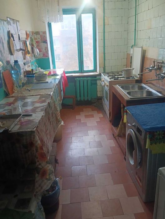 Сдам комнату в общежитии на ЖБИ. ул Решетиловская