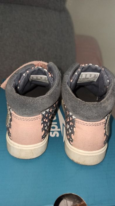 Buty do przedszkola firmy Clarks