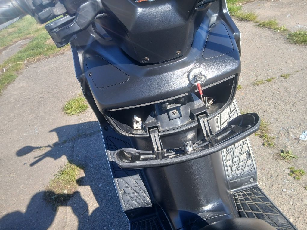 Suzuki Burghman 125 na prawo jazdy kat. B