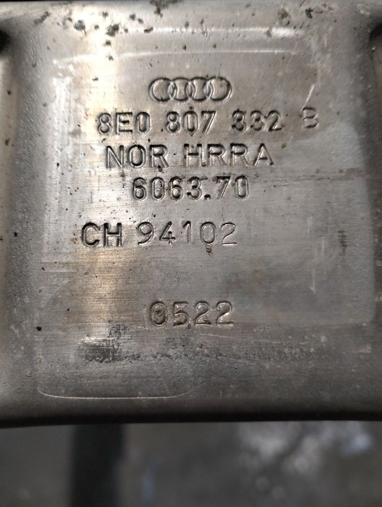 Audi frente reforço em alumínio
