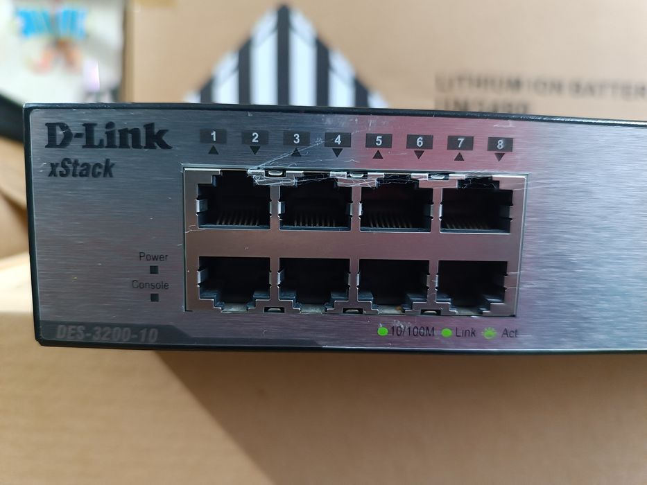 DES-3200-10 комутатор