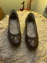 Sapatos Fly London castanhos - 36