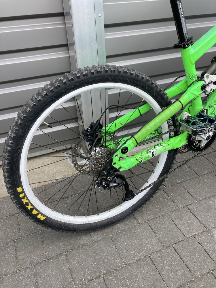 Scott voltage 20 fr . Nowe czesci fox , rock shock