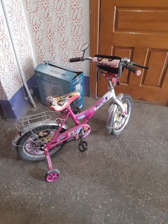 Велосипед для дівчинки 4-10 рочків.