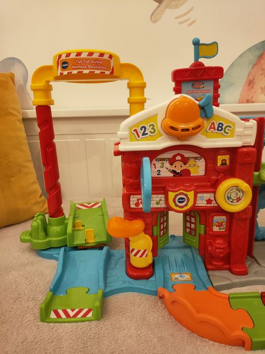 Remiza strażacka vtech