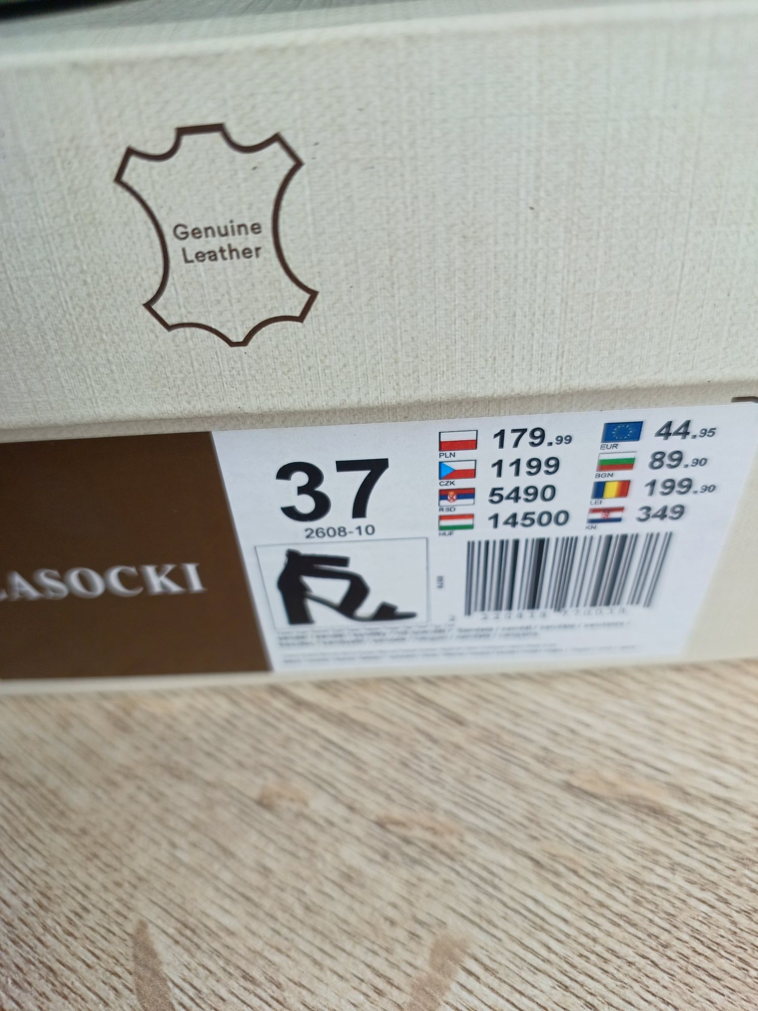 Sandały na obcasie Lasocki r.37