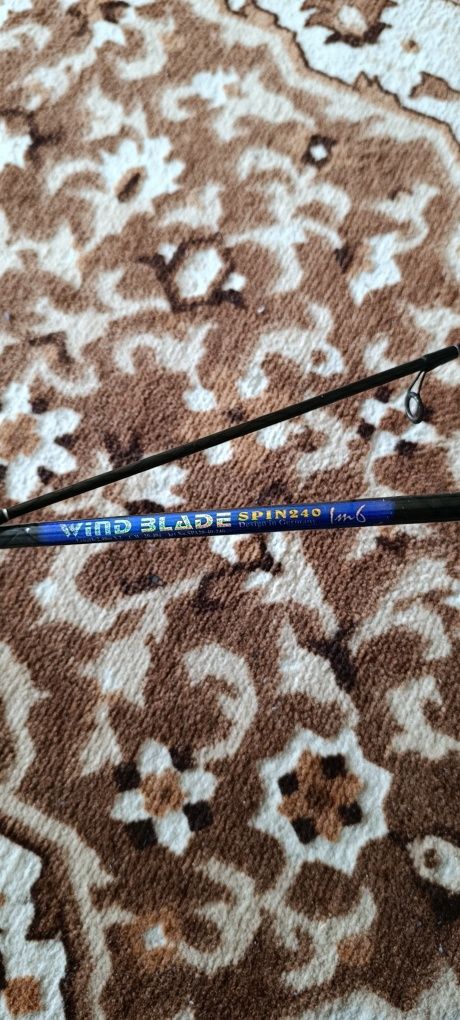 Спиннинг Wind Blade + котушка