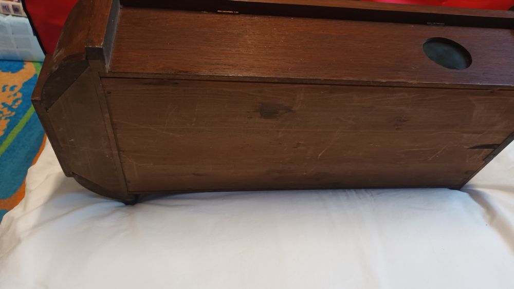 Настінний годинник