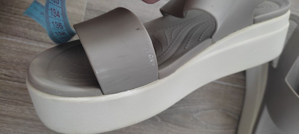 Босоножки crocs W 9