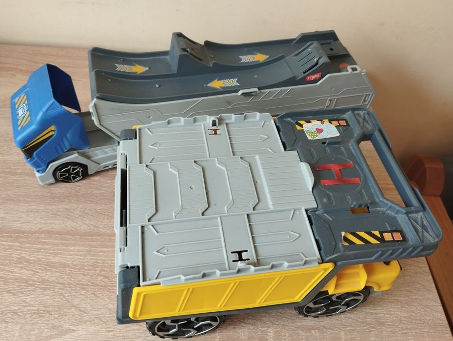 Машина трейлер, розкладна  2 шт.