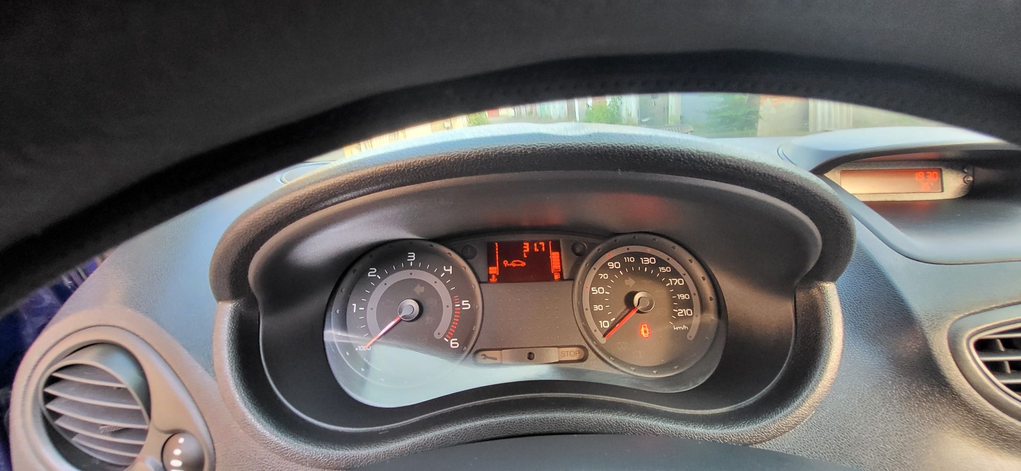 Renault clio 3 1.5 dci 2006 рік