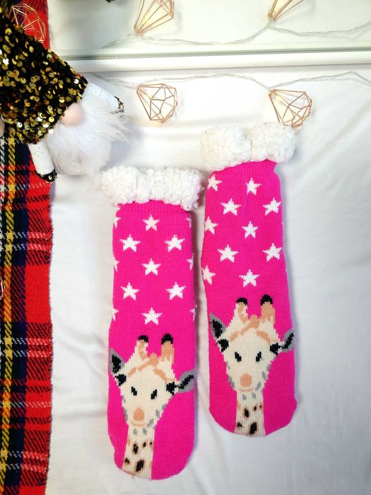 Bardzo ciepłe różowe zimowe skarpetki ocieplane futerkiem w środku