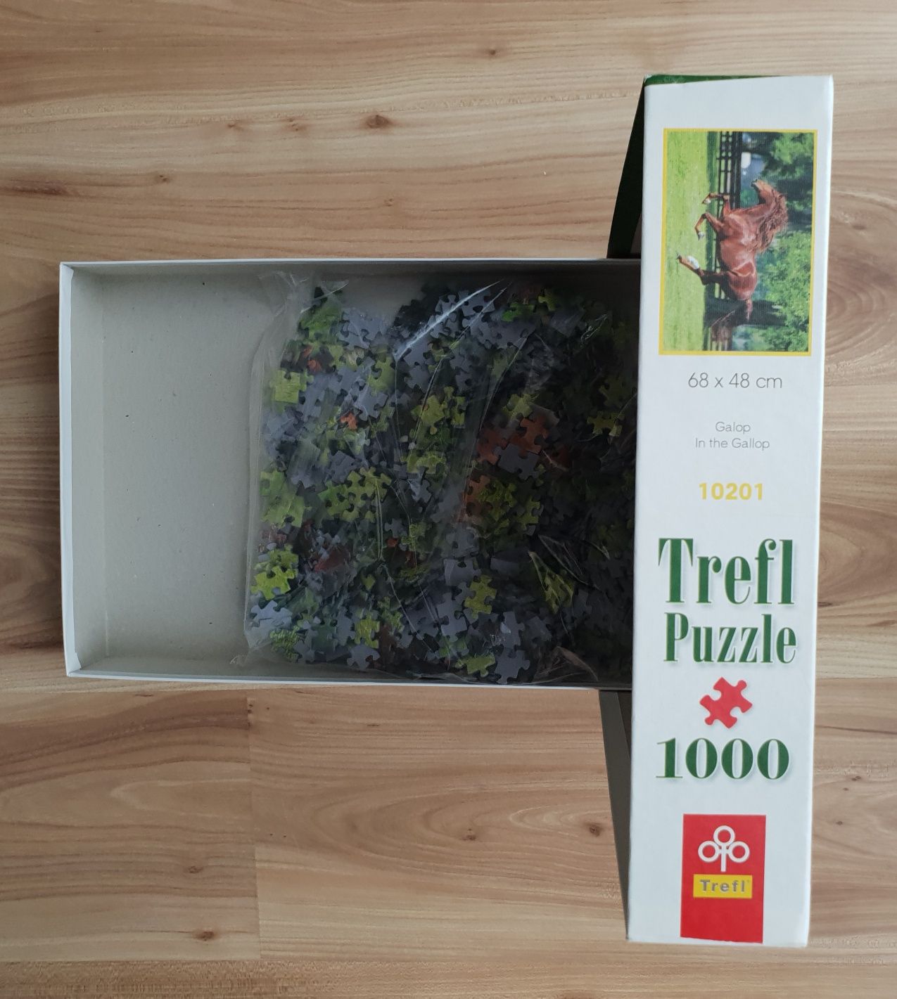 Puzzle Trefl galopujący koń 1000 elementów - nowe - 68 x 48 cm