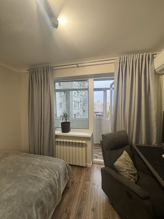 Продам 1 комнатную квартиру на Фрунзенском !Левый берег! Донецкое шосс