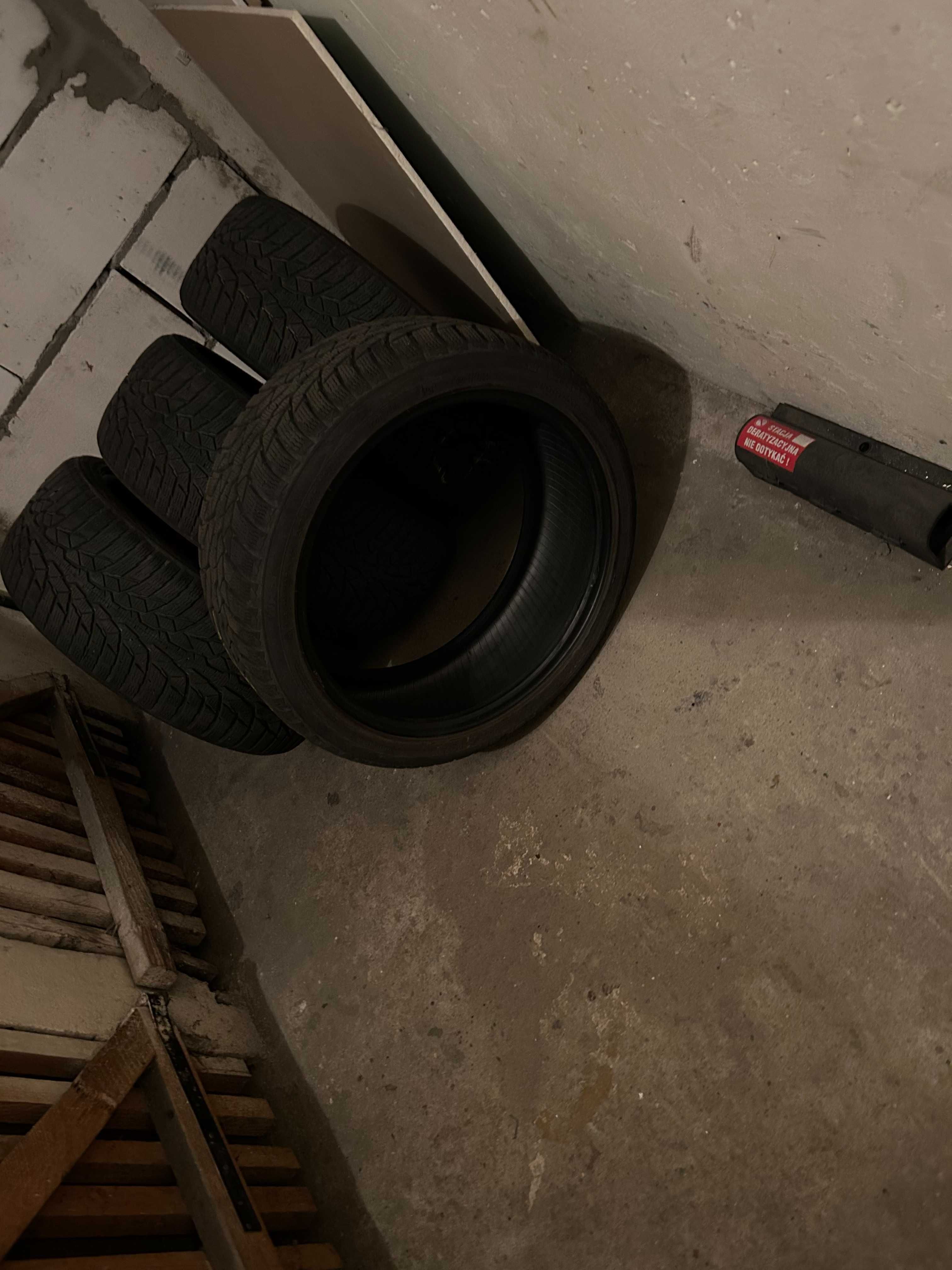 Nokian 225/40R18 92 V XL
