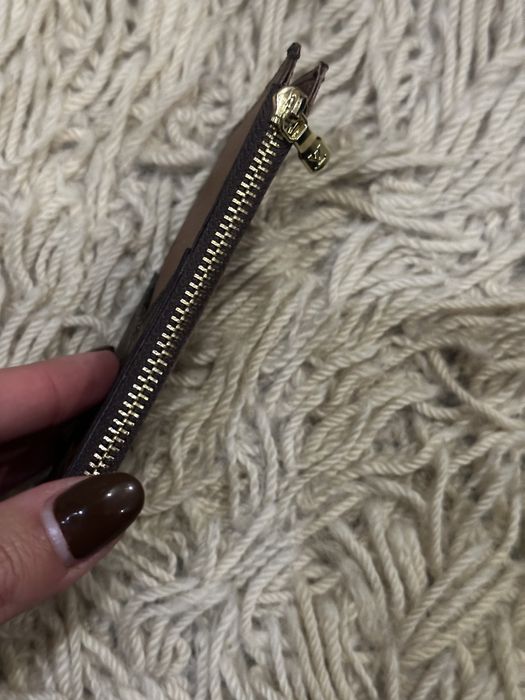 Porta moedas novo disponivel