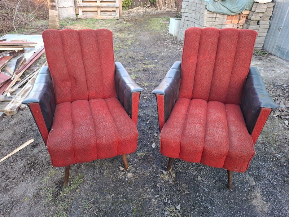 dwa fotele z okresu prl-u do renowacji