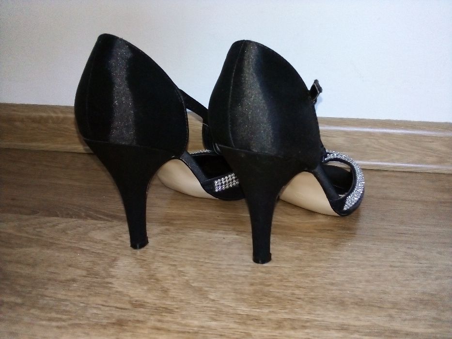 buty zdobione 8cm