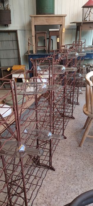 Garrafeira em metal vintage