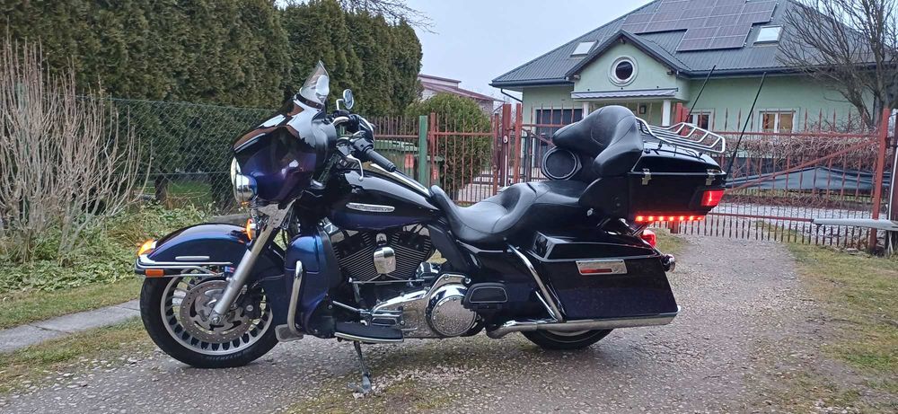 Harley Davidson Electra Glide Ultra Limited FLHTK Road King Street