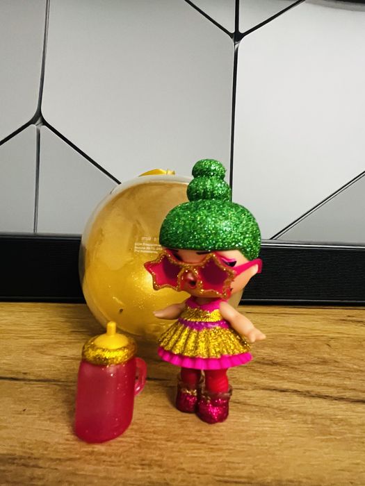 LOL Holiday Present Surprise Tinsel Limited Edition