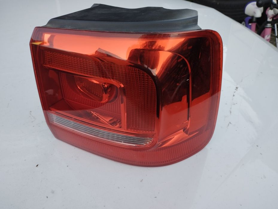 VW Touran  lampa tył prawa europa