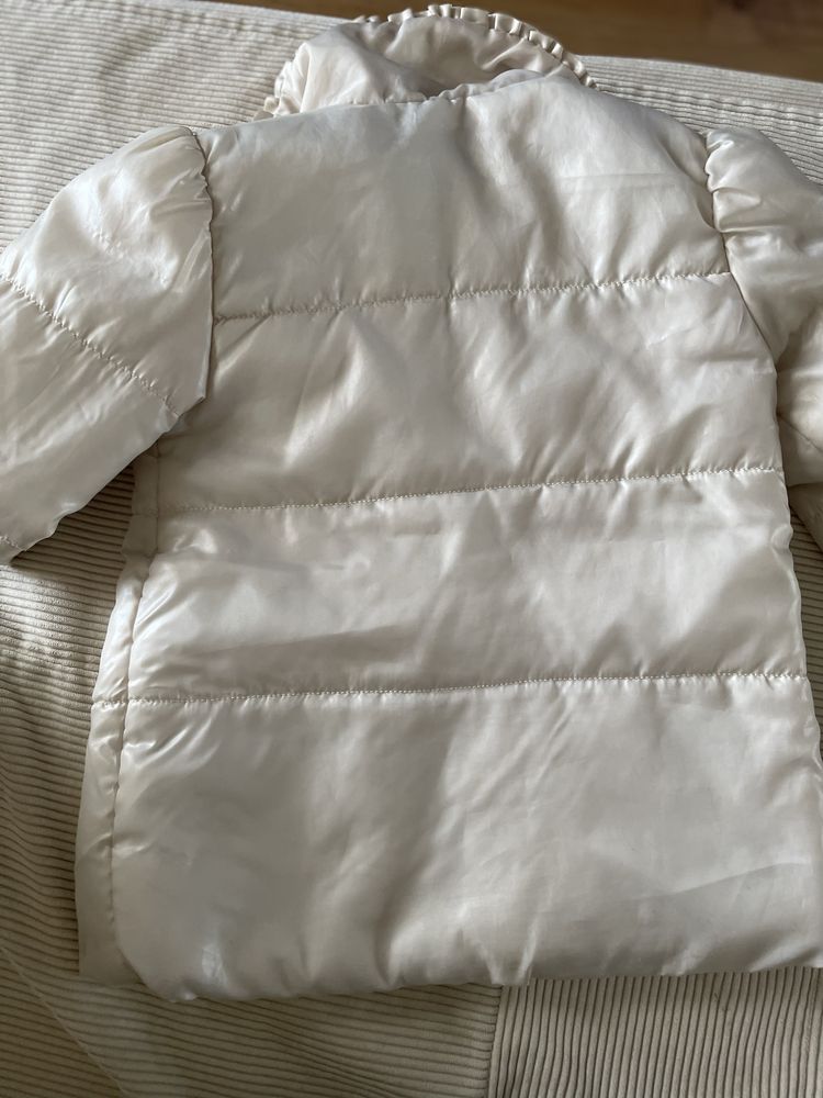 Kurtka  przejsciowa CK Calvin Klein dla dziewczynki ecru 4T  r. 98-104