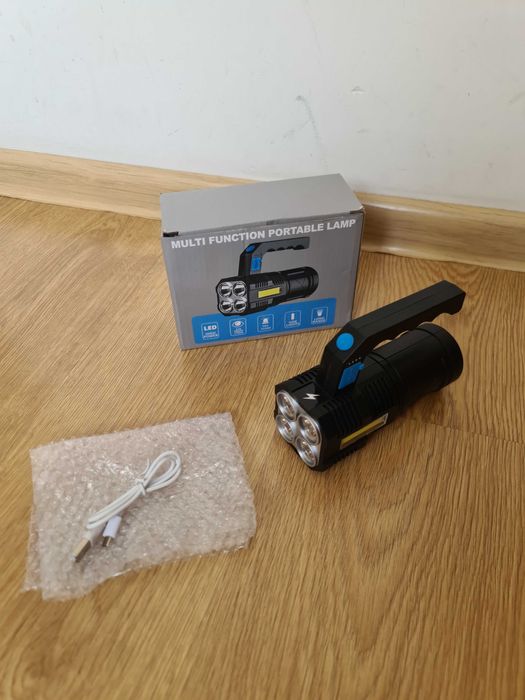 Mocna latarka taktyczna LED  2000LM akumulatorowa